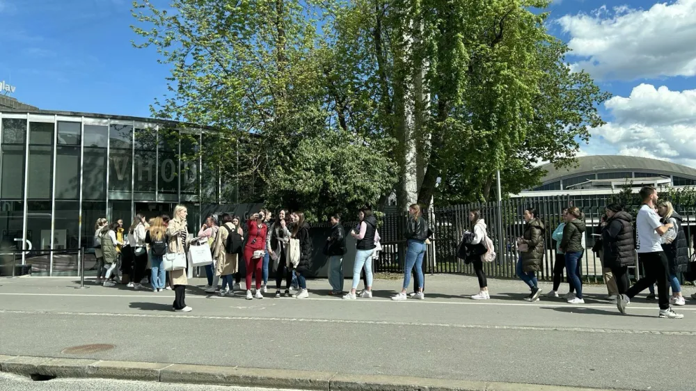 Posebna ponudba in poseben prizor na Gospodarskem razstavišču.