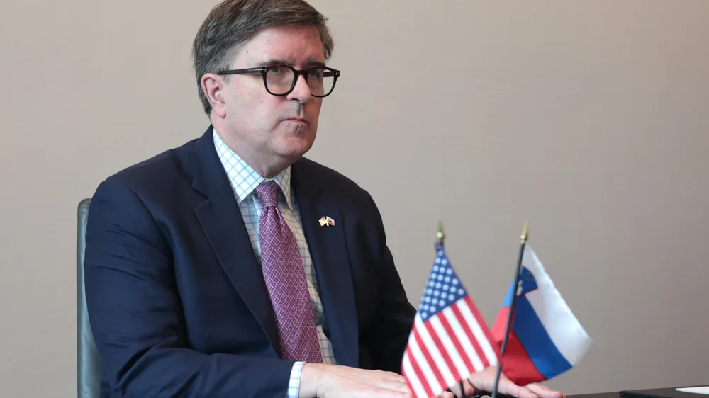 James O'Brien - pomočnik državnega sekretarja ZDA za evropske in evrazijske zadeve, portret