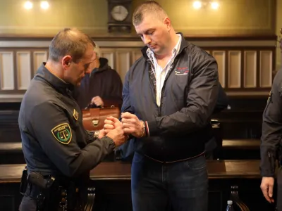 Velibor Lipovac na lanskem predobravnavnem naroku v Ljubljani zaradi trgovanja s prepovedano drogo.