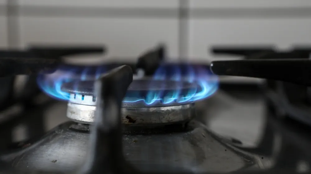 ﻿Plin - plinski štedilnik - 22.10.2021 - tema: življenjski stroški – višje položnice za obratovalne stroške -  //FOTO: Luka Cjuha.