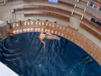 Dramatičen skok v bazen