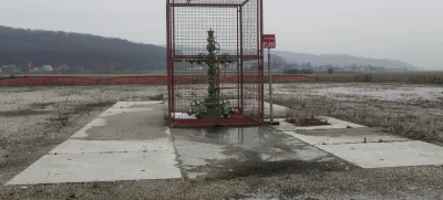 Geoenergu je ugasnila rudarska pravica za izkoriščanje nafte in plina v Pomurju, ministrstvo za naravne vire pa noče prevzeti proizvodnje. 