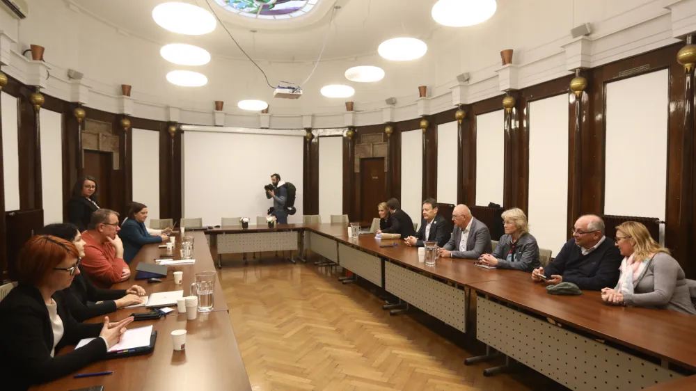 05.03.2024 - nadaljevanje pogajanj med zdravniškim sindikatom Fides in vladno stranjoFoto: Luka Cjuha