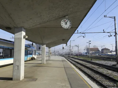 - 19.12.2023 – Slovenske železnice (SŽ) – Železniška postaja Ljubljana – potniški promet – center za vodenje prometa //FOTO: Luka Cjuha