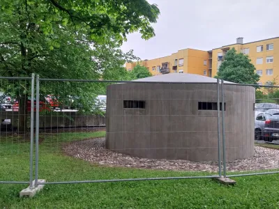 Bunker ob Poti spominov in tovarištva pri Vojkovi cesti