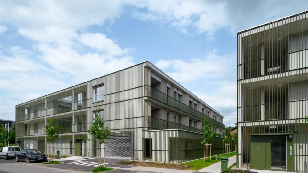 Za zagotavljanje javnih najemnih stanovanj bi morali imeti prednost odkupi in prenove praznih stanovanj, za novogradnje pa bi morali prednostno izbirati lokacije na razvrednotenih območjih. Fotografija je simbolična. 