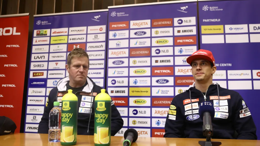 ﻿glavni trener za moške tehnične discipline SP Klemen Bergant in alpski smučar Žan Kranjec - 13.01.2020 - Novinarska konferenca alpskega smučarja Žana Kranjca in glavnega trenerja moške vrste za veleslalom in slalom Klemna Berganta //FOTO: Luka Cjuha.