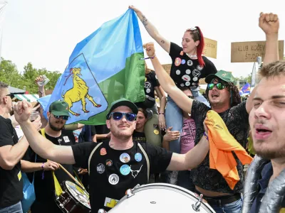 Študentje- 09.05.2024 - Škisova tržnica, Kardeljeva ploščad. FOTO: Nik Erik Neubauer