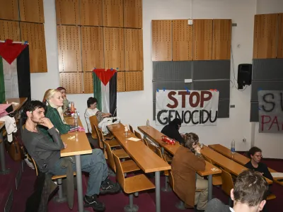 - 09.05.2024 - Študentska zasedba Fakultete za družabne vede v Ljubljani v podporo Palestini.FOTO: Nik Erik Neubauer