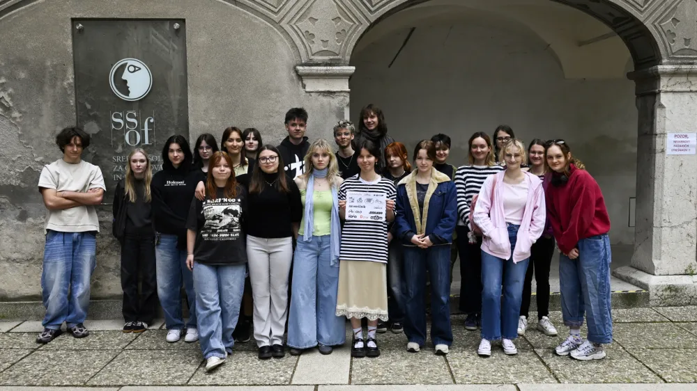 - 16.04.2024 - Dijaki SŠOF, Križanke. Projekt izposojevalnice koles v Domžalah.FOTO: Nik Erik Neubauer