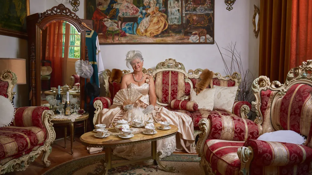 Grofica v svojih sobanah. F TD Preddvor