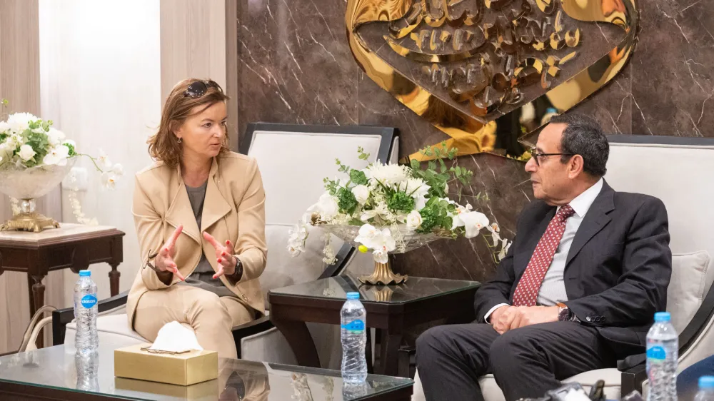 Egipt, Aris.Zunanja ministrica Tanja Fajon obisk na Bliznjem vzhodu zacenja v Egiptu.Sprejem pri guvernerju Severnega Sinaja Mohamedu Abdelu-Fadilu.