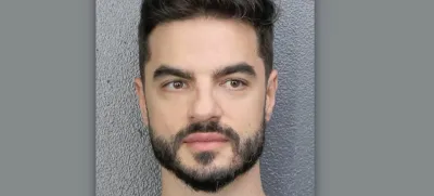 Ob pristanku v Miamiju, kamor je priletel iz Beograda, so zaradi ugrabitve žene aretirali Davida Knezevića. Vpletenost v njeno izginotje vztrajno zanika. Pravi, da je bil takrat v domači Srbiji. 