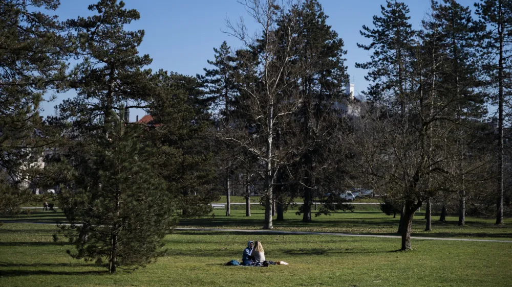 ValentinovoPark Tivoli- 14.2.2024 - Pomlad je prišla v mesto.// FOTO: Nik Erik Neubauer