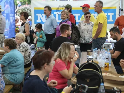 Na prireditvenem prostoru v Termah Čatež je bilo lani zelo živahno. Tudi letos na dogodku pričakujejo več kot tisoč udeležencev. Foto: Jaka Gasar