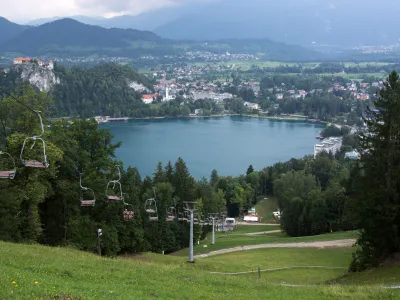 - 13.07.2016 - Reportaža o Bledu - Blejsko jezero - turizem - straža - poletno sankanje - ..//FOTO: Maja Marko