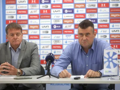 -Matjaž Šarabon, vodja panoge za alpsko smučanje pri SZS.- Jenez Bijol, predsednik panoge za alpsko smučanje pri SZS.- 23.05.2024. - Novinarska konferenca predsednika panoge za alpsko smučanje Janeza Bijola in vodje panoge Matjaža Šarabona. Predstavila sta sklepe seje odbora panoge in sestave reprezentanc v alpskem smučanju za novo sezono. //FOTO: Bojan Velikonja