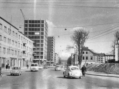 Marjan Ciglič, LJubljana, 1967, hrani MNSZS