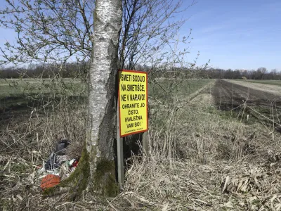 - 29.03.2023 - Ljubljansko barje - divja odllagališča odpadkov - //FOTO: Luka Cjuha