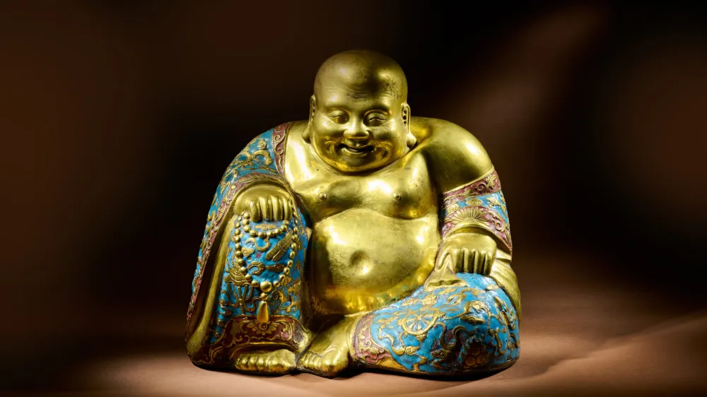 Azija sredi Ljubljane, zbirka Skušek2.    Kipec Smejočega se buda, dinastija Qing, 19. stoletje – Foto: Tomo Jeseničnik