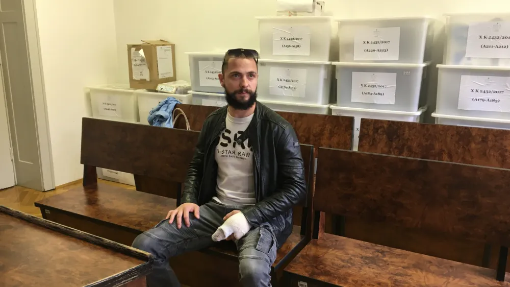 Marjan Grm je včeraj krivdo za nasilništvo zanikal.