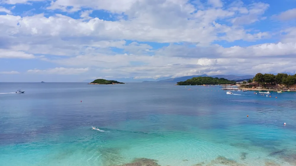 Za rajske plaže Ksamila mnogi pravijo, da so balkanski Maldivi.