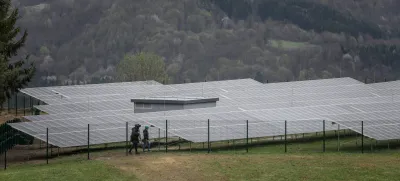 - 08.04.2022 – Holding Slovenske elektrarne HSE Sonce – Sončna elektrarna Prapretno pri Hrastniku, otvoritev največje sončne elektrarne v Sloveniji //FOTO: Luka Cjuha