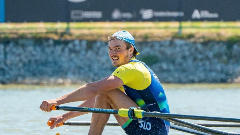 Isak Žvegelj, veslanje