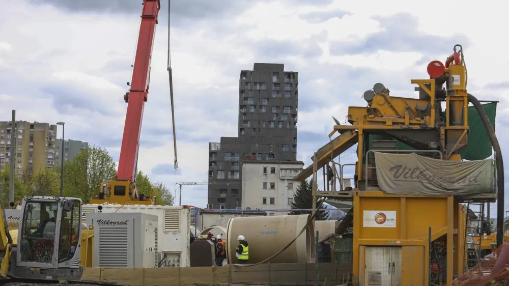gradbi&scaron;če Vilharjeva - Vilharia17.4.2023, gradnja stanovanj, gradbi&scaron;če, stanovanjska problematikaFOTO: Luka Cjuha