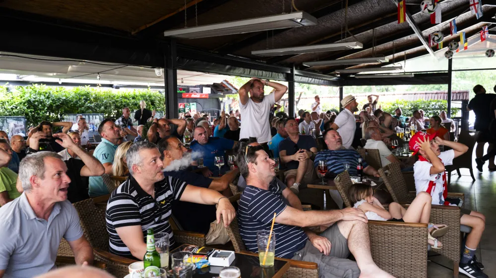 Trenutek, ko je Elšnik zadel vratnico.