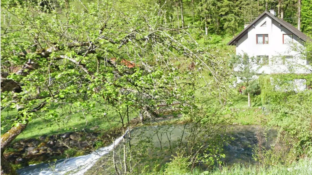 Iskrica, Strmec 28, Luče, družina Breznik-Krajnc. Foto: Google / Foto: Google 