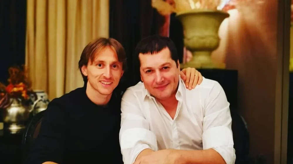 Hrvaški nogometaš Luka Modrić in srbski pevec Aco Pejović skupaj preživita veliko časa. F instagram