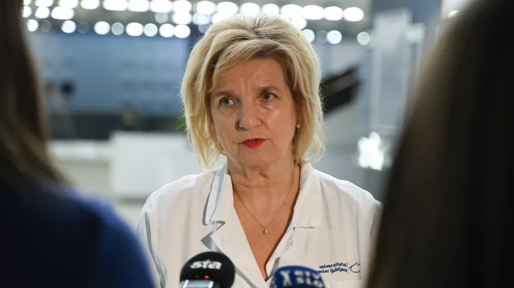  Prof. dr. Bojana Beović, predsednica Zdravniške zbornice Slovenije- 09.01.2024 – opozorilna stavka zdravnikov in zobozdravnikov - zdravniki in zobozdravniki zaradi neuresničenih zavez vlade iz že sklenjenih sporazumov opozorilno stavkali. protest //FOTO: Nik Erik Neubauer 