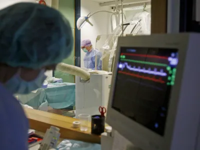 ﻿- simbolična fotografija - zdravstvo - - Klinični oddelek za kardiologijo - UKC, Univerzitetni klinični center Ljubbljana //FOTO: Bojan Velikonja