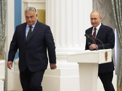 Ruski predsednik Vladimir Putin in madžarski premier Viktor Orban sta razpravljala o predlogih za prekinitev spopadov v Ukrajini. 