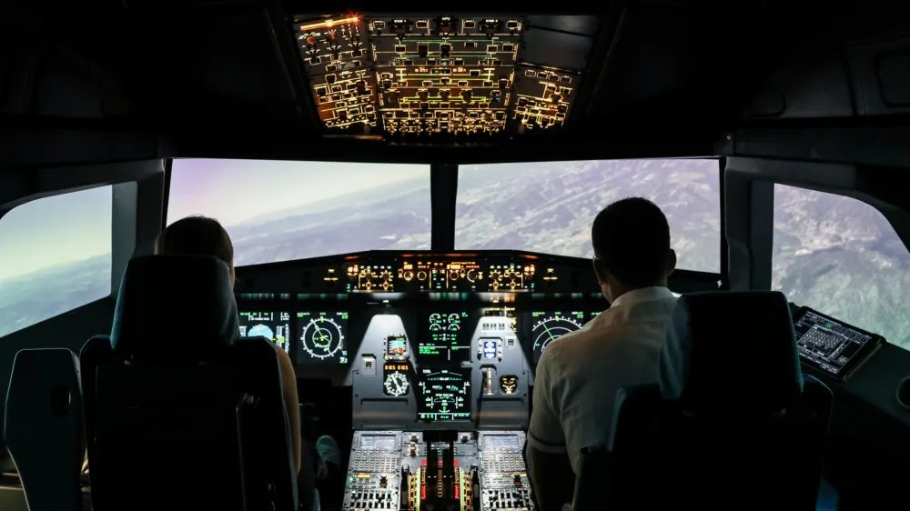 - 06.07.2024. Simulator letenja aviona Airbus 320 namenjen &scaron;ir&scaron;i javnosti za zabavo.//FOTO: Bojan Velikonja
