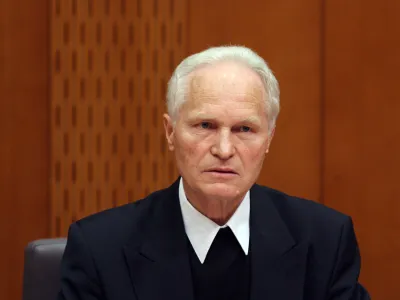 nekdanji predsednik uprave Gospodarstva Rast Mirko Krašovec, - Seja preiskovalne komisije DZ, ki se ukvarja z brezplačniki - člani komisije, ki se ukvarjajo z ozadjem izdajanja brezplačnikov Slovenski tednik in Ekspres so zaslišali nekdanjega predsednika uprave Gospodarstva Rast Mirka Krašovca///FOTO: Luka Cjuha