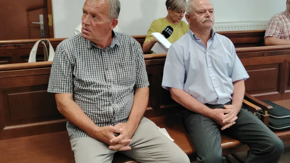 09.07.2024 - Celje, sojenje zoper Janšo v zadevi TrentaKlemen Gantar in Branko Kastelic, soobtožena za zlorabo položaja in pomoč pri prodaji Janševe parcele v TrentiFoto Mojca Marot
