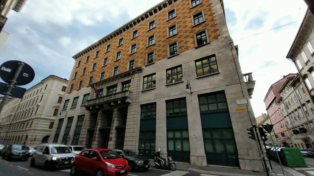 Obvezen je obisk Narodnega doma, ki so ga leta 2022 vrnili tržaškim Slovencem.