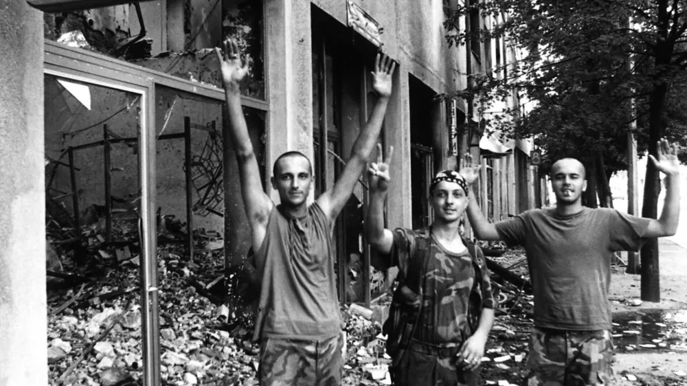 - Hrvaška, 7. avgust 1995 - osvoboditev mesta Knin - operacija, poimenovana Oluja (Nevihta),//FOTO: Tomaž Skale