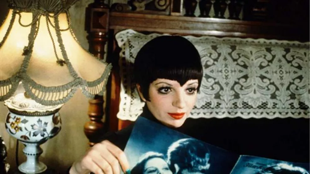 KABARETCABARETameri&scaron;ka glasbena drama, 1972Režija: Bob FosseIgrajo: Liza Minnelli, Michael York, Helmut Griem, Joel Grey, Fritz Wepper, Marisa Berenson