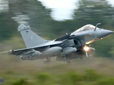 ﻿A French Air Force Rafale fighter jet takes off during the close air support (CAS) exercise Serpentex 2016 hosted by France in the Mediterranean island of Corsica, at Solenzara air base, March 16, 2016.  REUTERS/Charles Platiau/File Photo