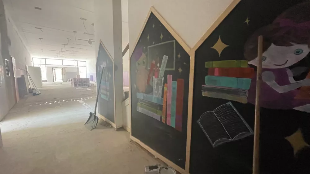 Zaradi obnove šole po požaru ostaja zaprt celotni del predmetne stopnje z vsemi pripadajočimi dvanajstimi učilnicami. F arhiv OŠ Bistrica