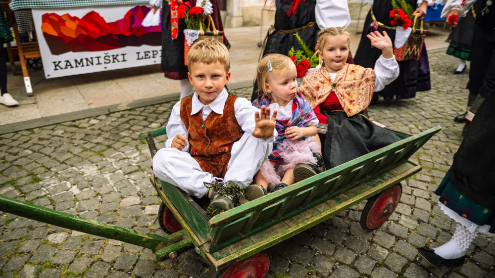 V povorki so sodelovali tudi najmlajši. F Primož Pičulin