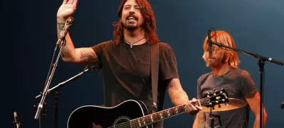 ﻿Dave Grohl, The Foo Fighters, glasba, Pulj, koncert