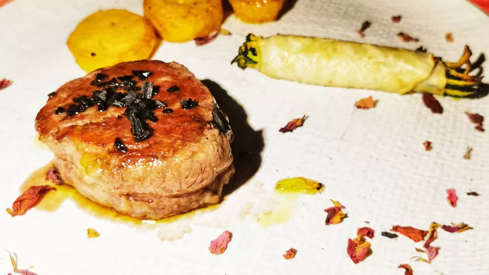 Goveji file, pečen krompir in bučke, Klinec Plešivo