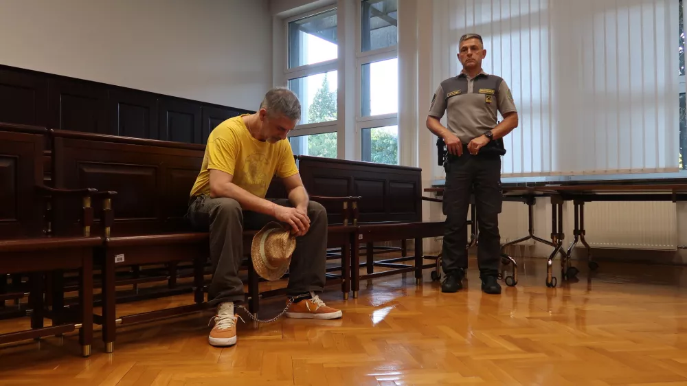 David &Scaron;trukelj uboja ni priznal, saj se ničesar ne spomni. Foto: Nata&scaron;a Bucik Ozebek