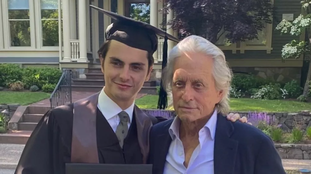 Sin Cameron, ki ga ima Michael Douglas iz prvega zakona. F Instagram/Michael Doiulas