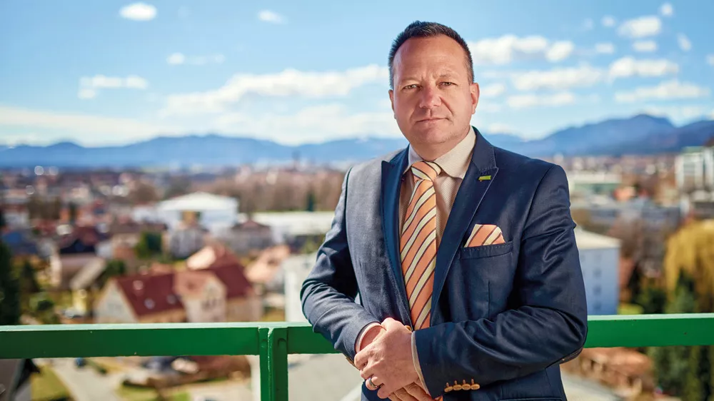 Matjaž Berčon, direktor Komunale Kranj: Z novim parkom lepšamo in urbaniziramo del Kranja, ki je pred leti veljal za komunalno degradirano cono, s tem pa se tudi bolje vključujemo v lokalno skupnost, ki nam je v preteklosti očitala nesnago in hrup. Foto: Arhiv Komunale Kranj