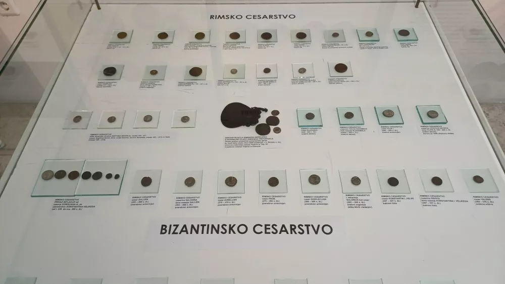 Kovani denar v sedanjem pomenu nas spremlja že več kot 2600 let. Foto: Tina Jereb